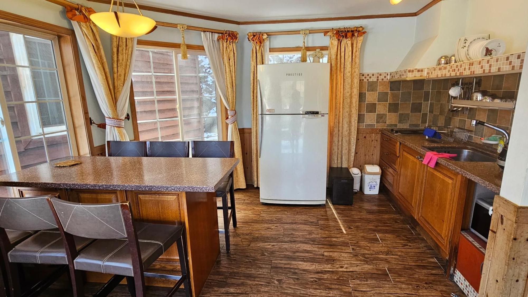 Elf Resort Hotel Pyeongchang Extérieur photo